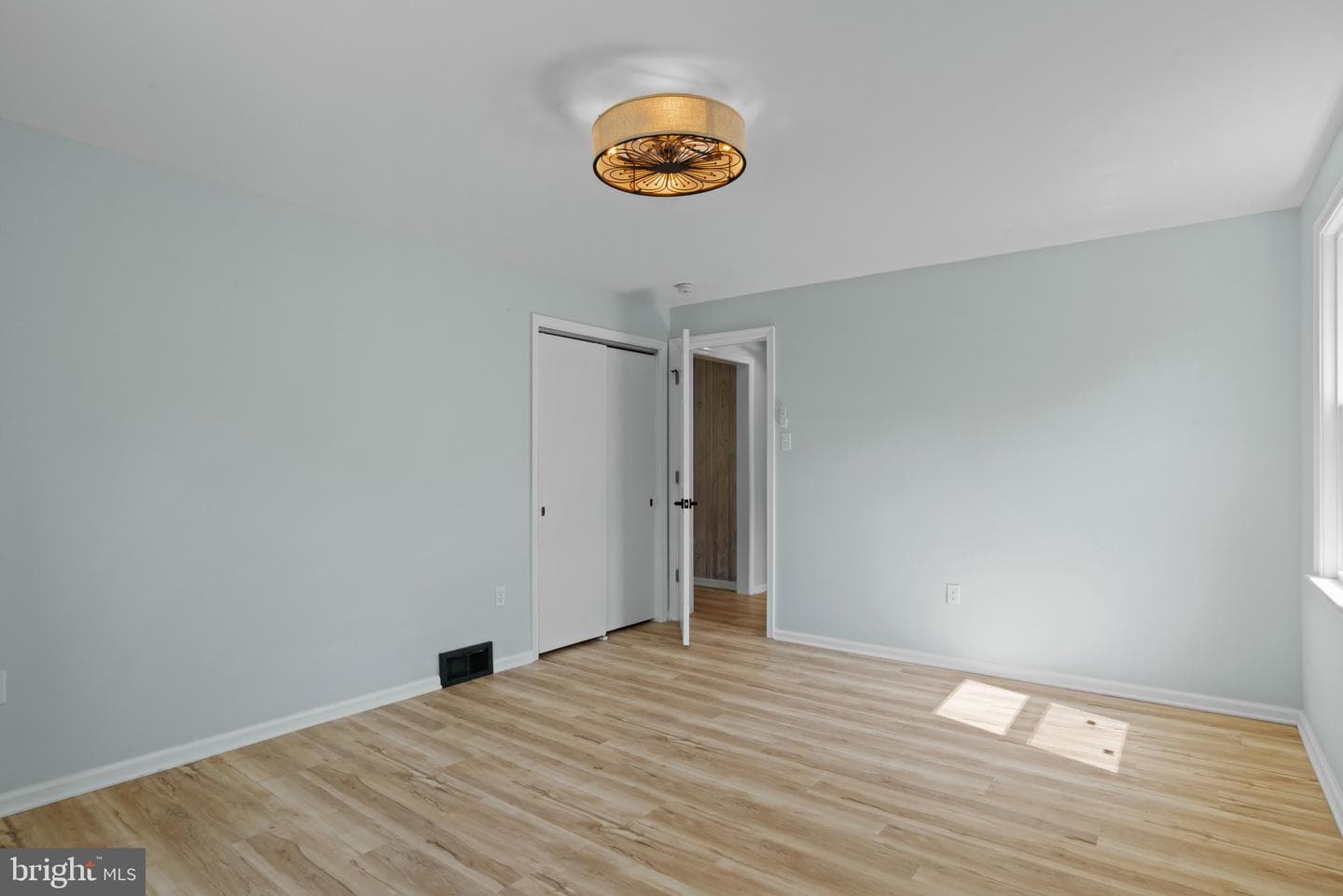 14 Sharon Road photo 15