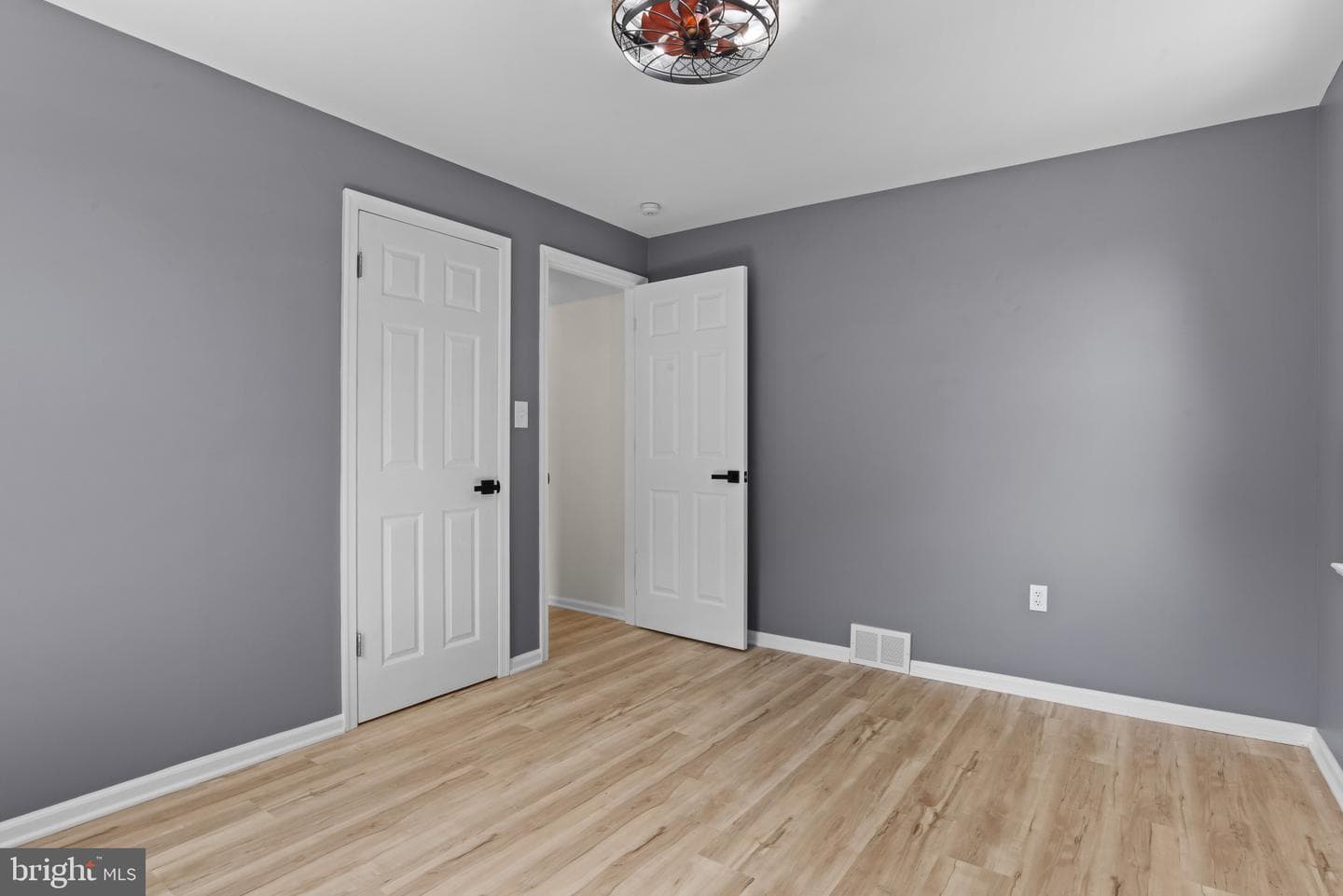 14 Sharon Road photo 20
