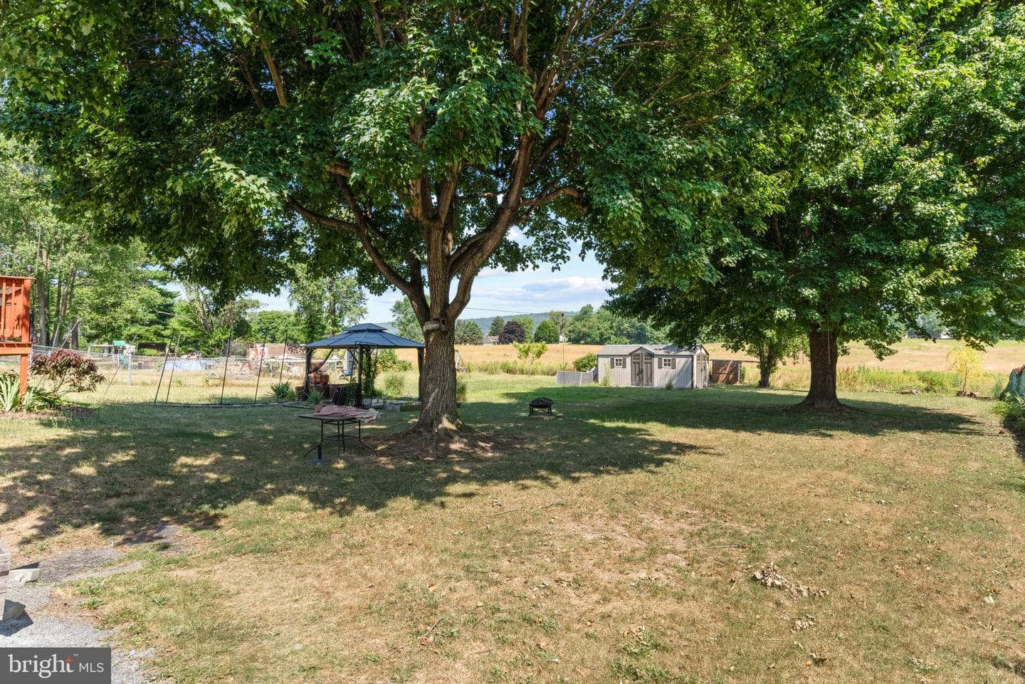 14 Sharon Road photo 32