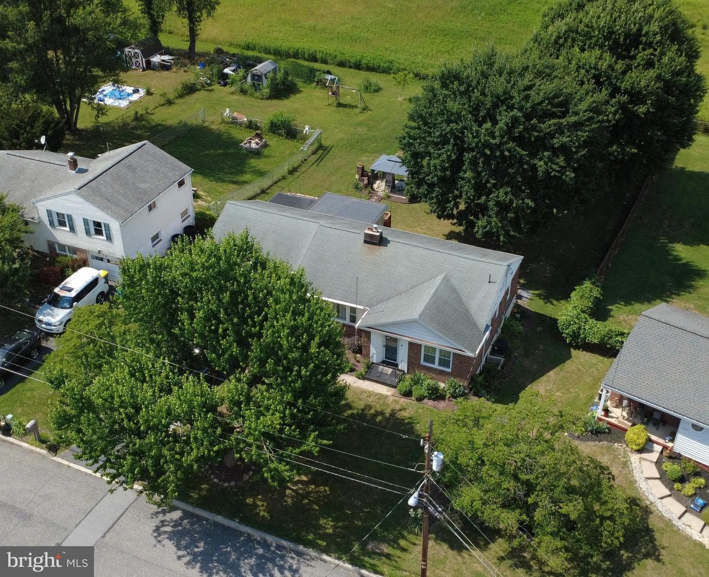 14 Sharon Road photo 39