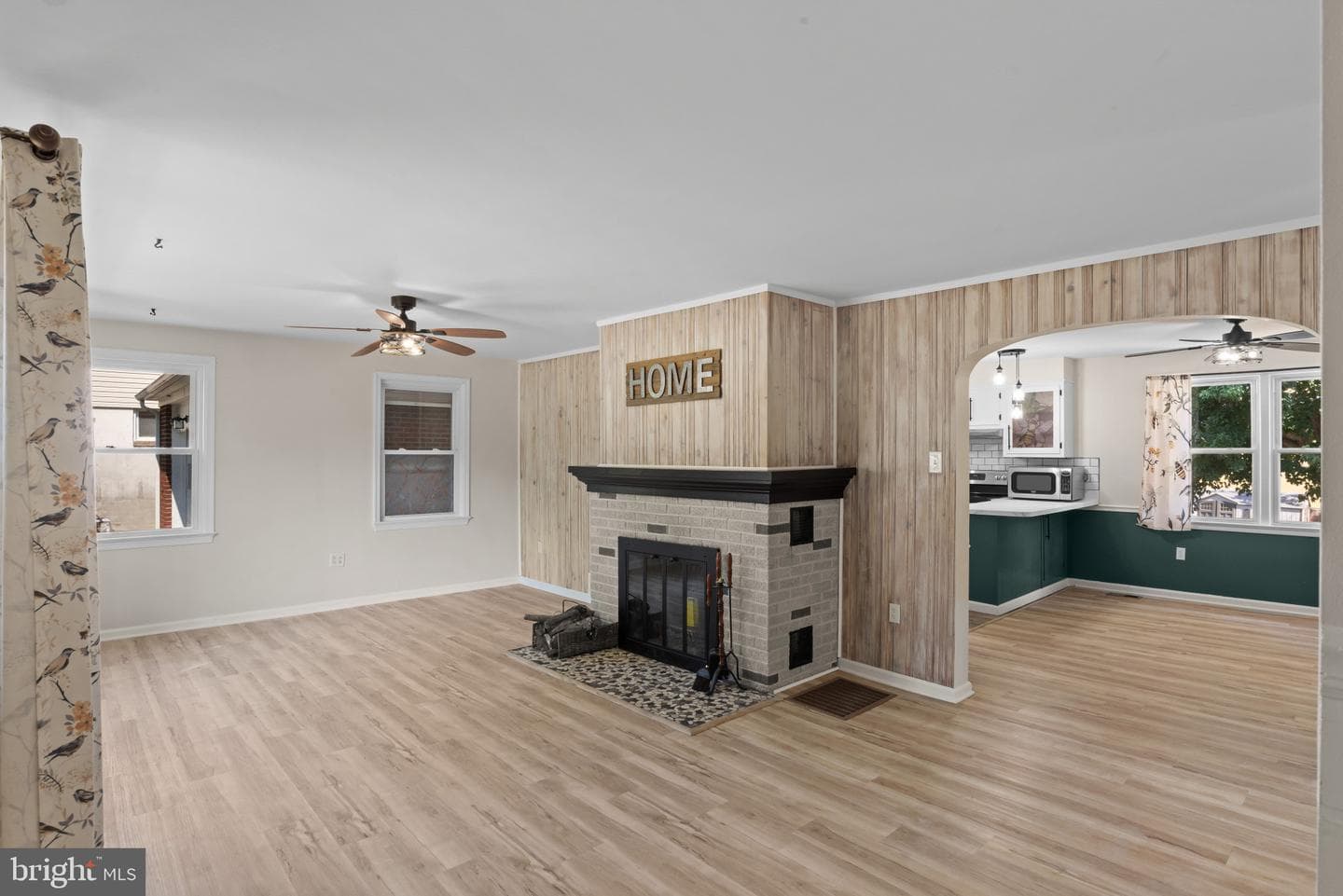 14 Sharon Road photo 5
