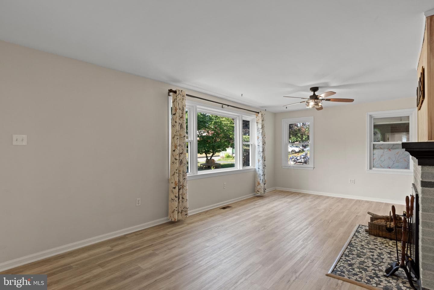 14 Sharon Road photo 8