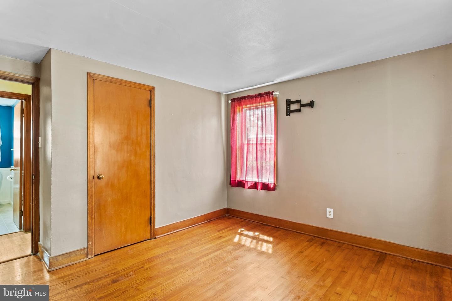 1883 George Avenue photo 11