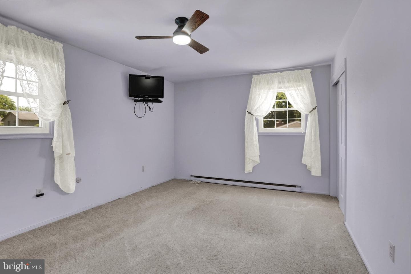 909 Wakefield Avenue photo 22