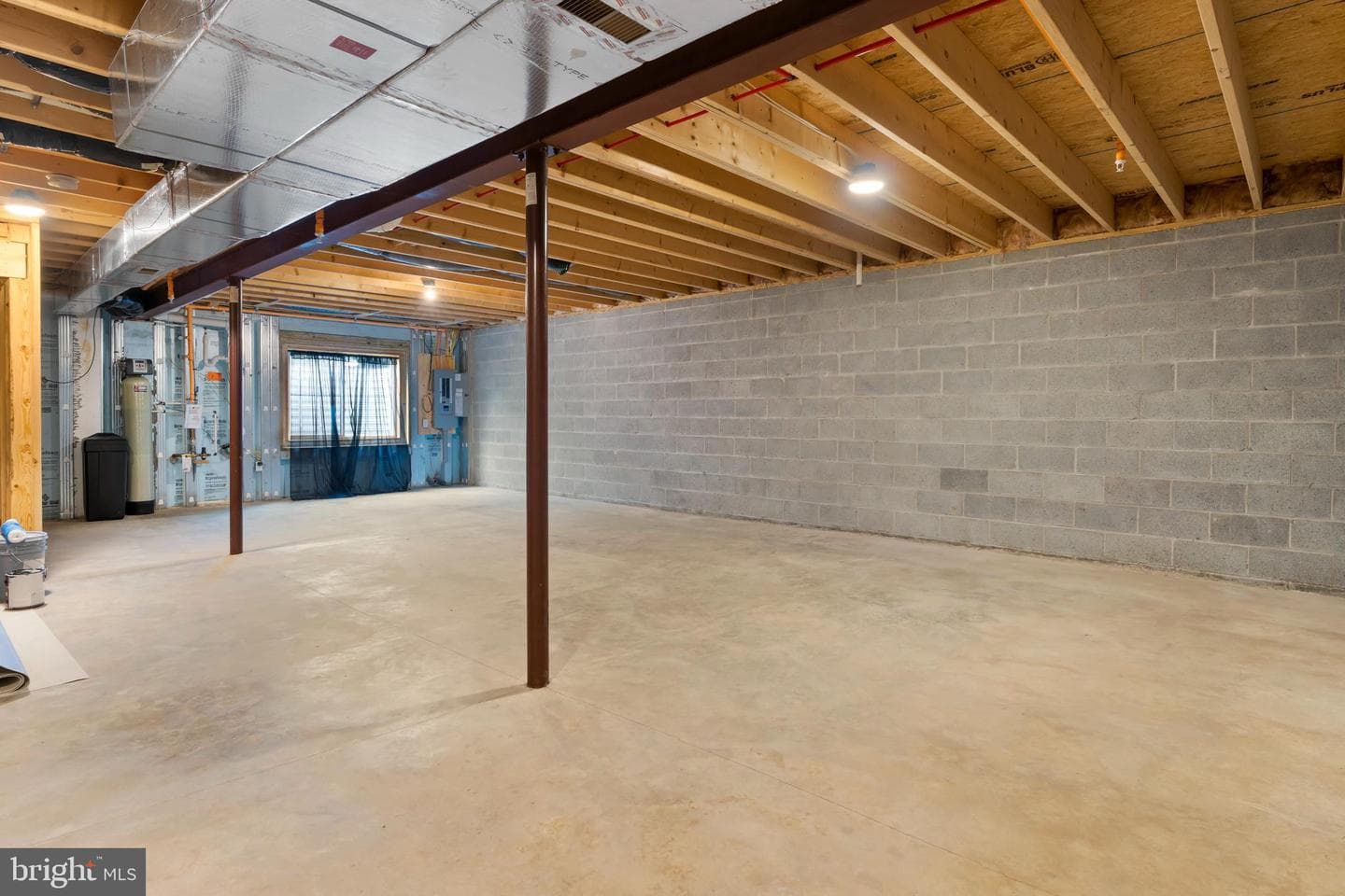 303 Estate Drive photo 34