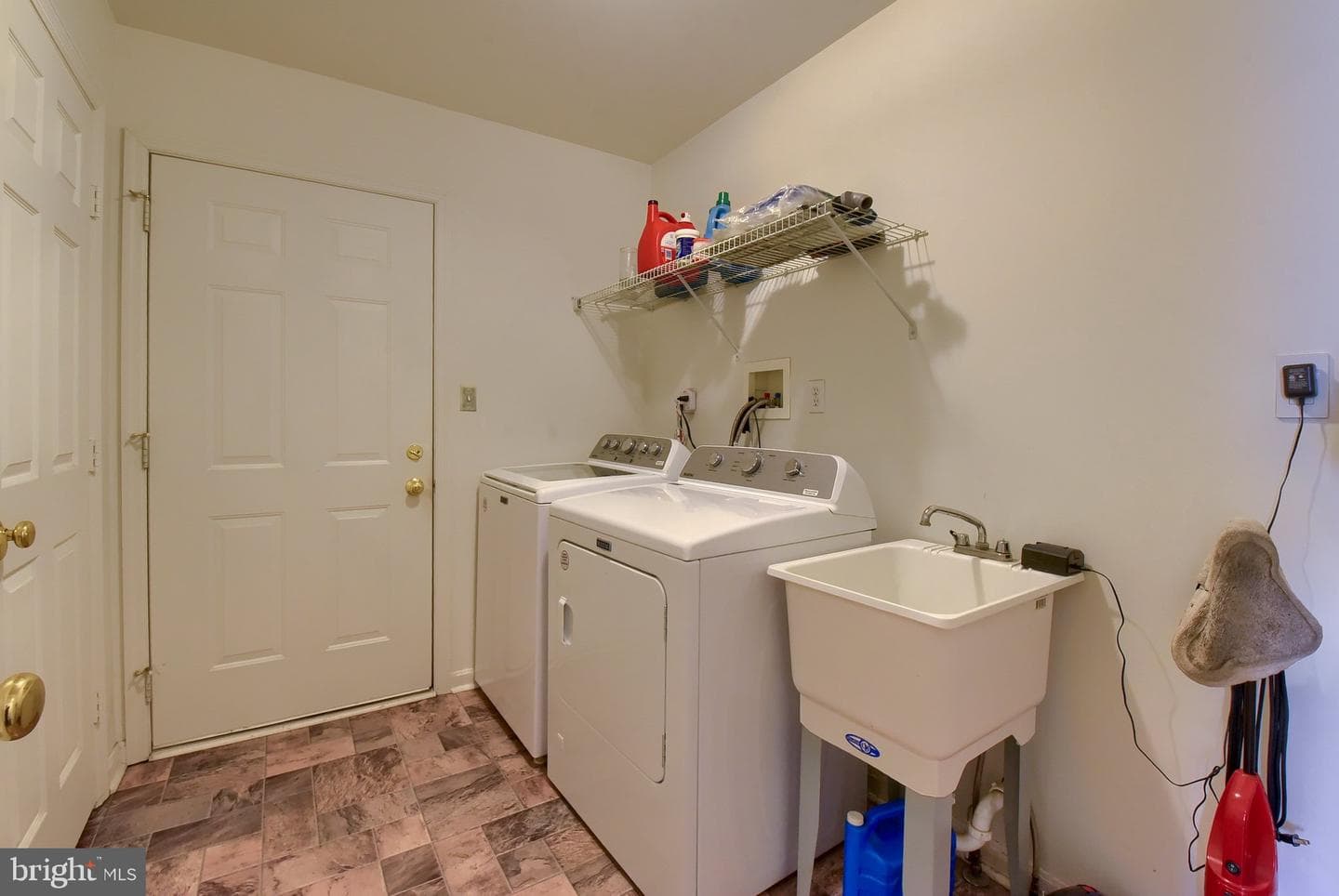 41 Woodmyre Lane photo 24