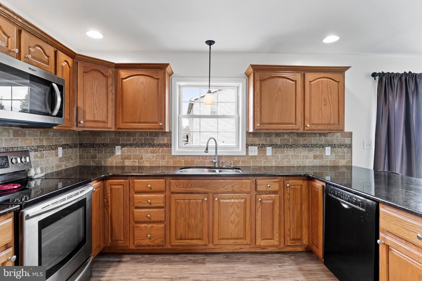 222 Chester Road photo 19