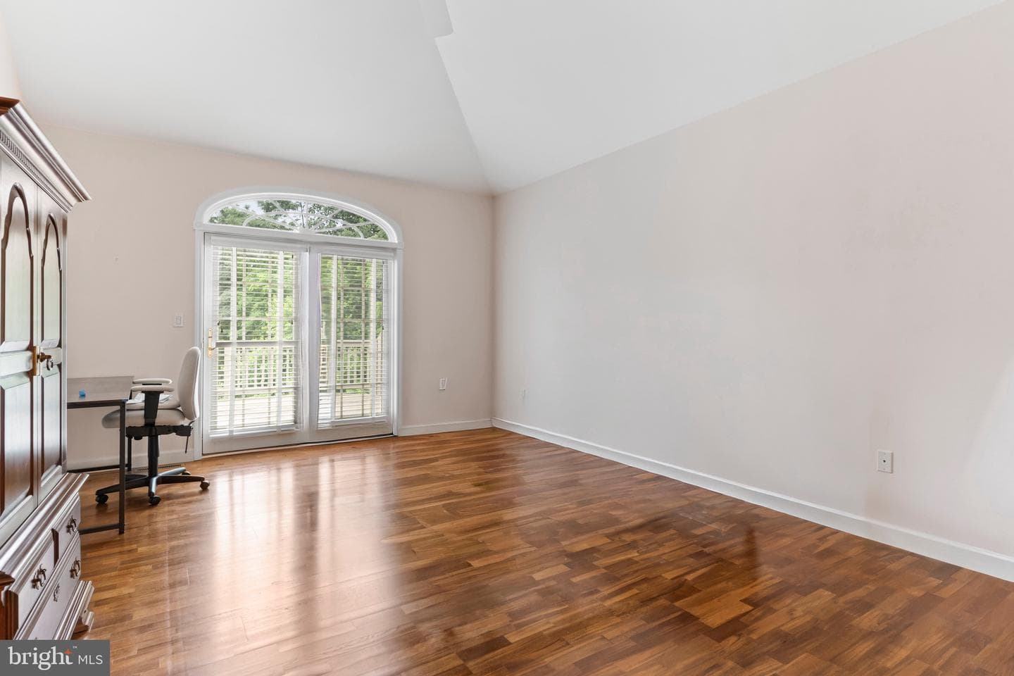 536 Bridgeview Drive photo 17