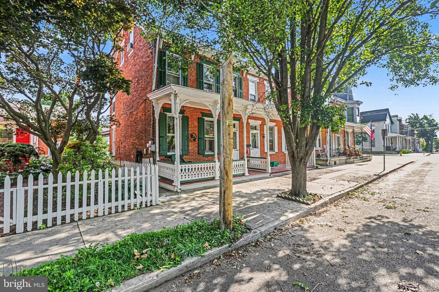 215 Walnut Street photo 25