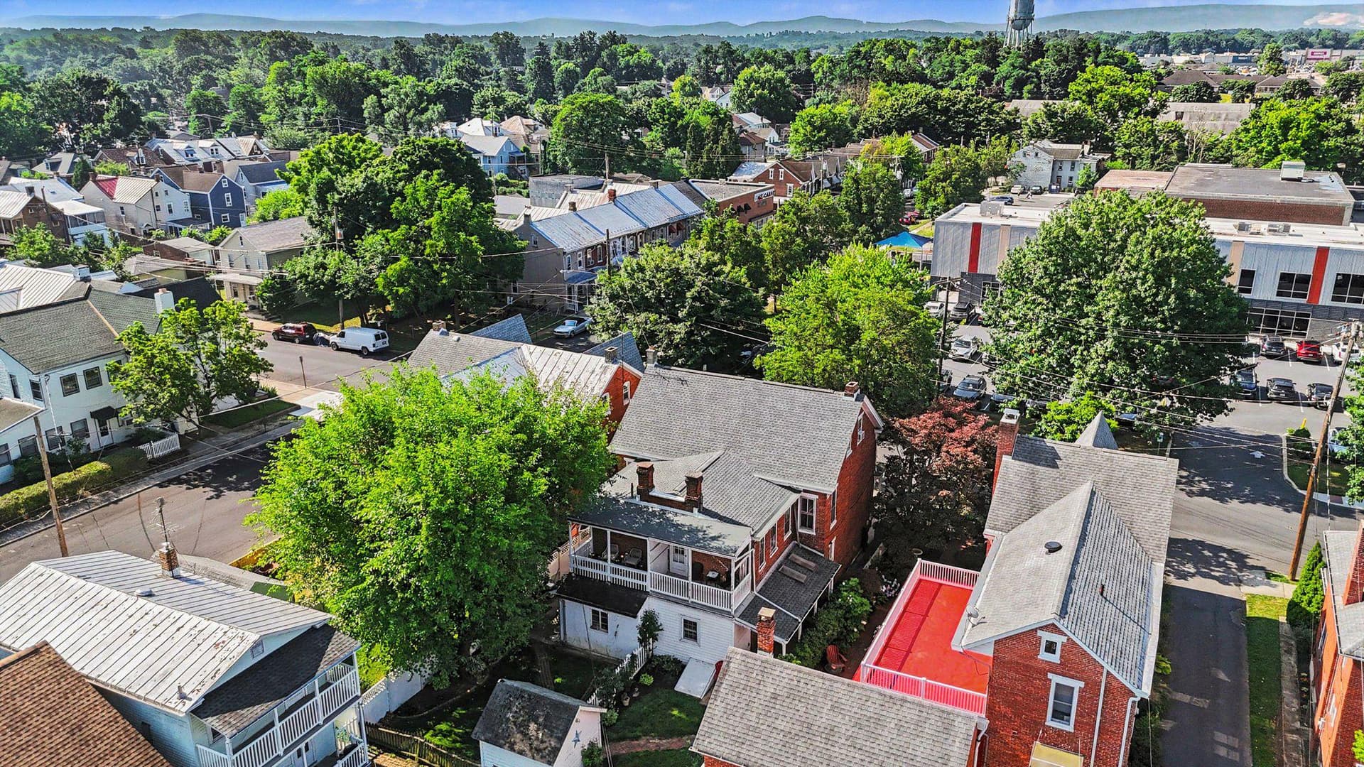 215 Walnut Street photo 3