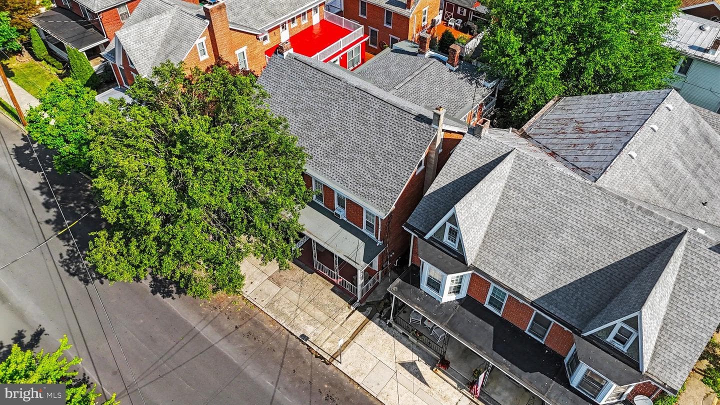 215 Walnut Street photo 36