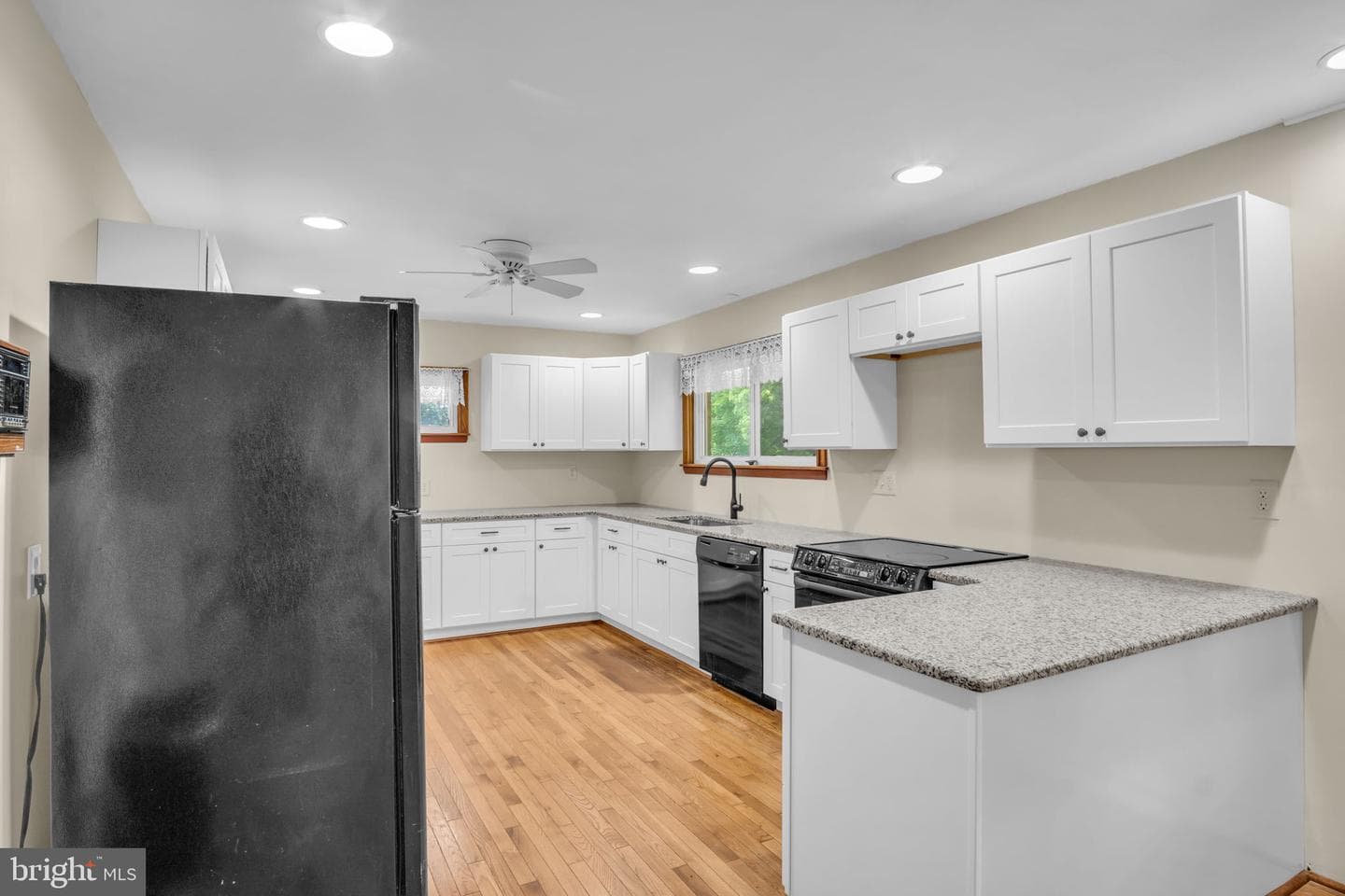 2201 Logan Street photo 21