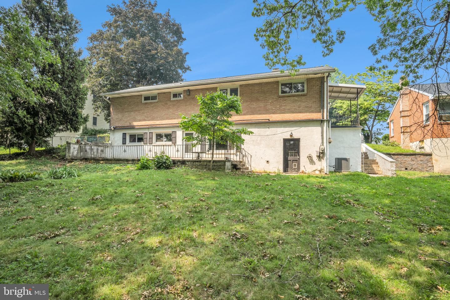 2201 Logan Street photo 37