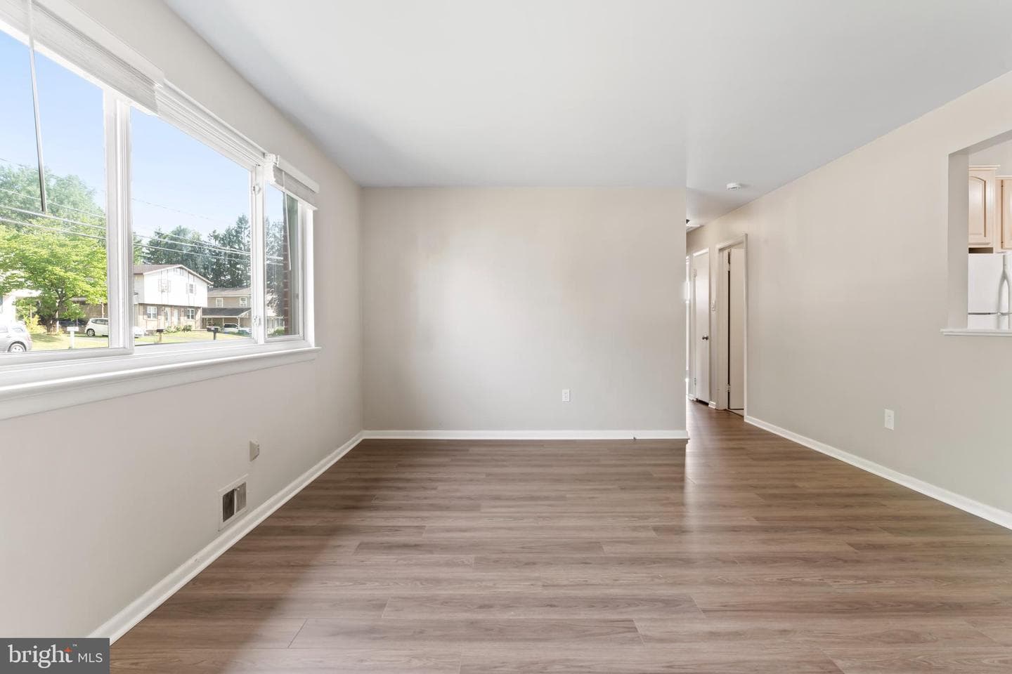 11 W Dulles Drive photo 10