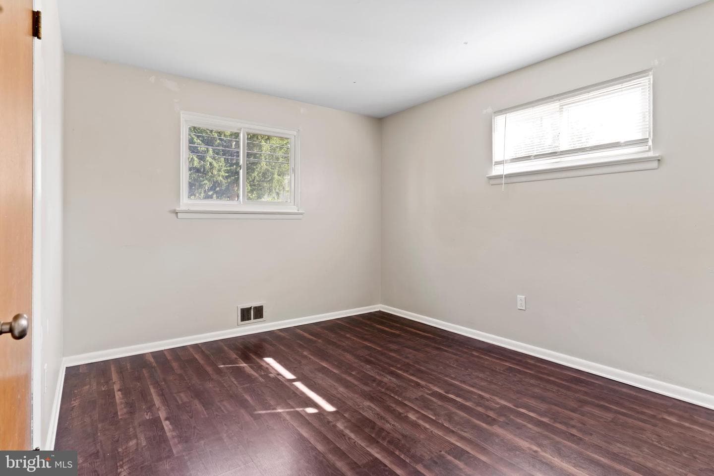 11 W Dulles Drive photo 14