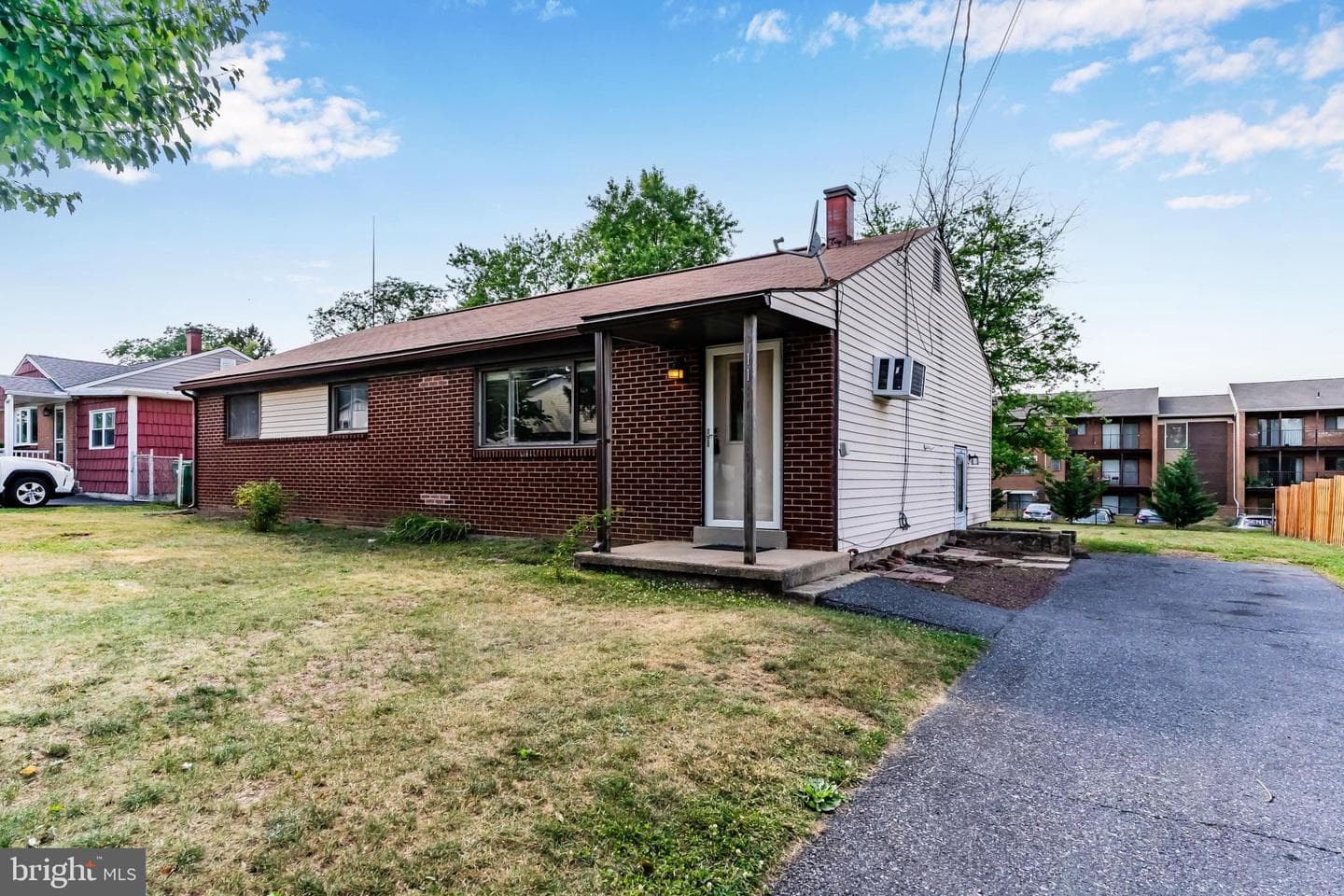 11 W Dulles Drive photo 20
