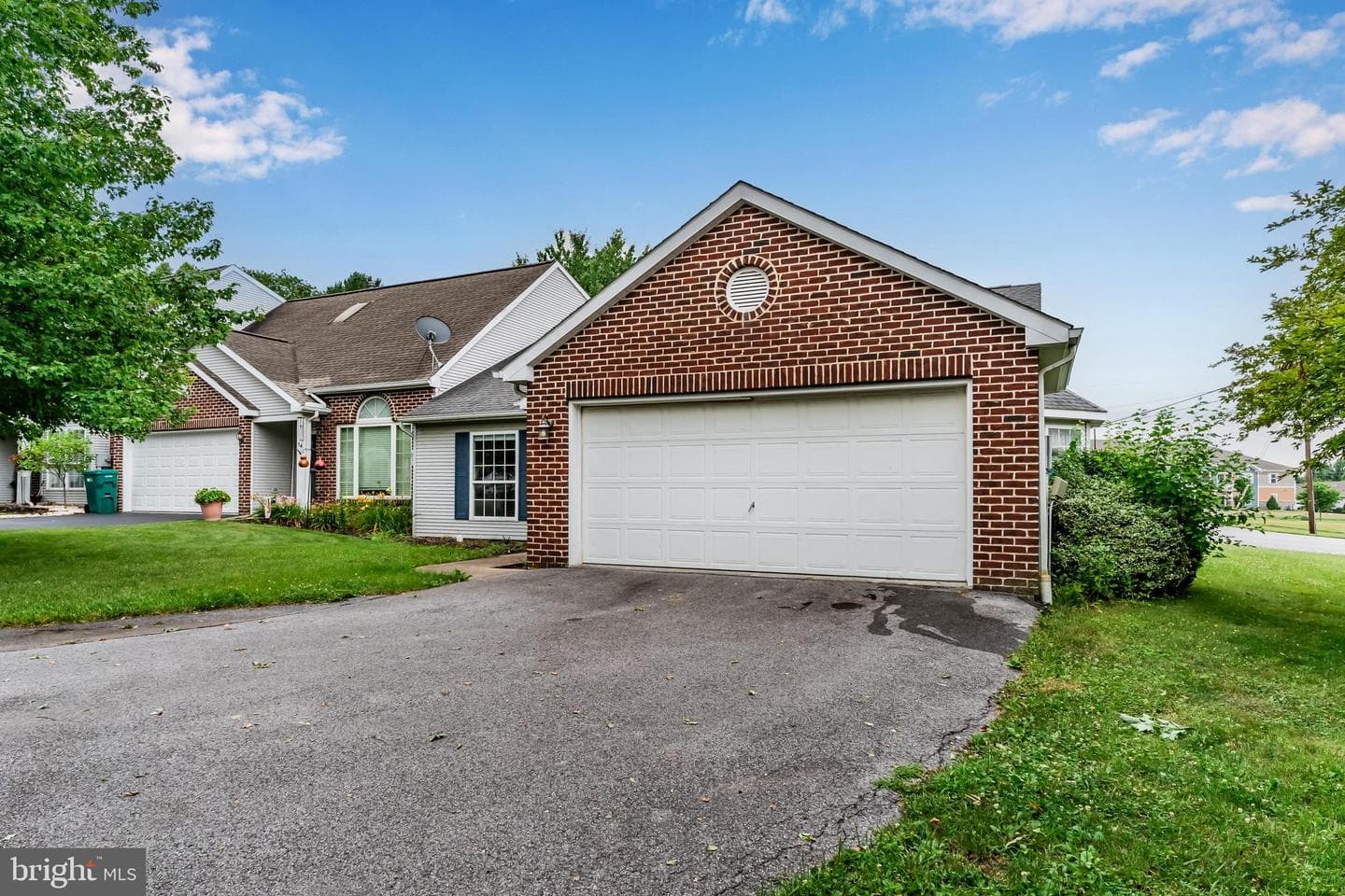15 Thornhill Court photo 3
