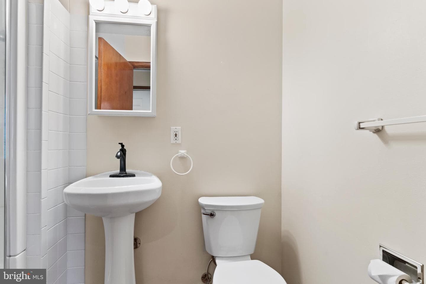 3049 Spring Road photo 23
