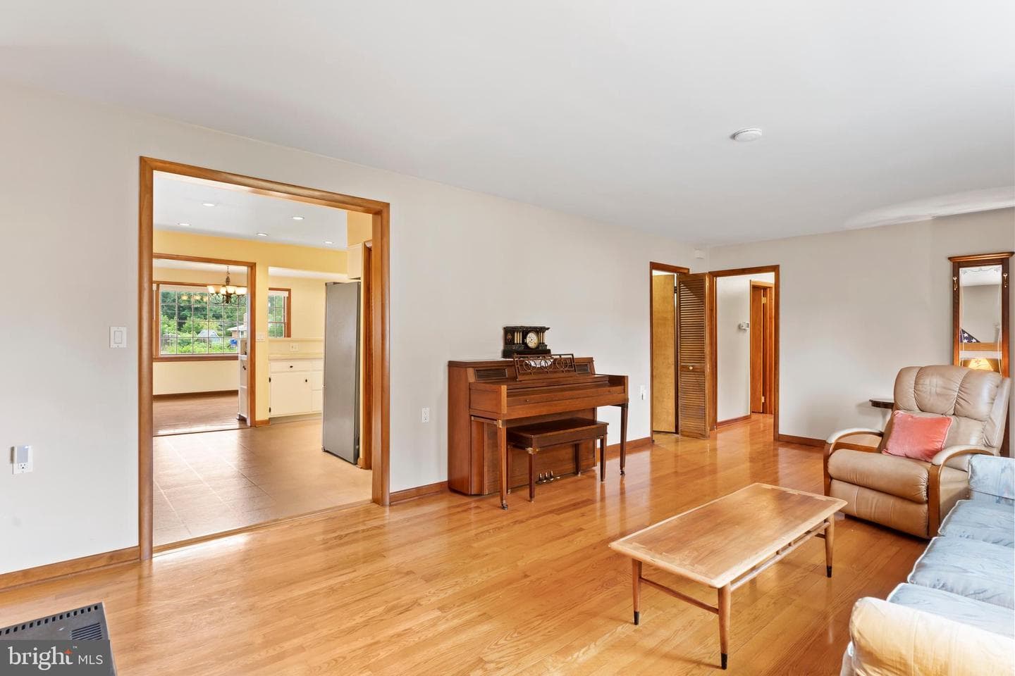 3049 Spring Road photo 7
