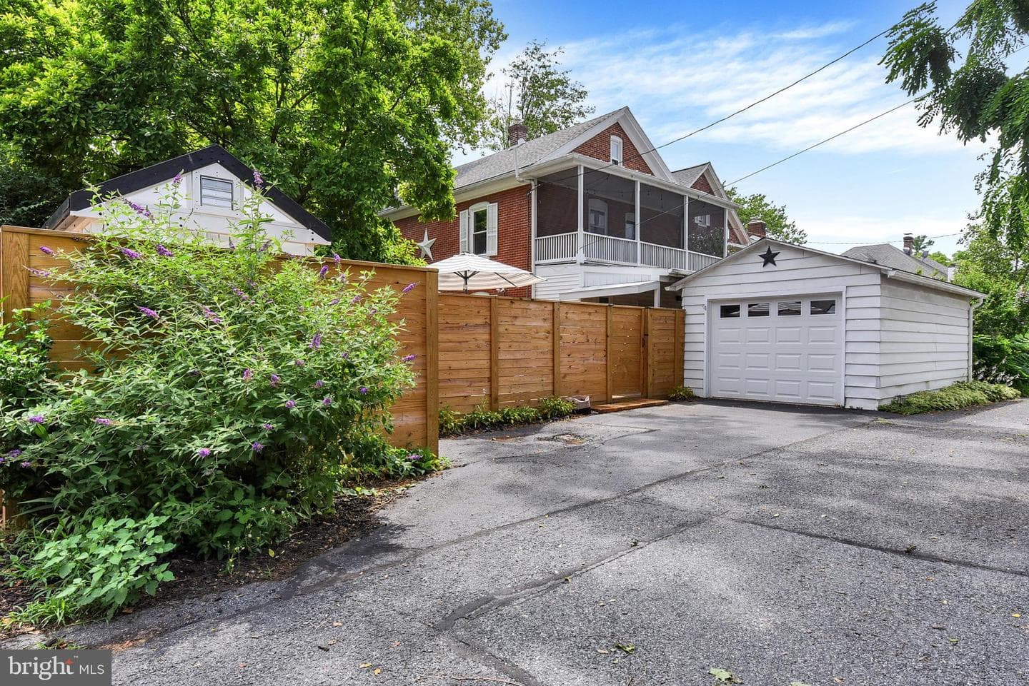 337 Graham Street photo 50