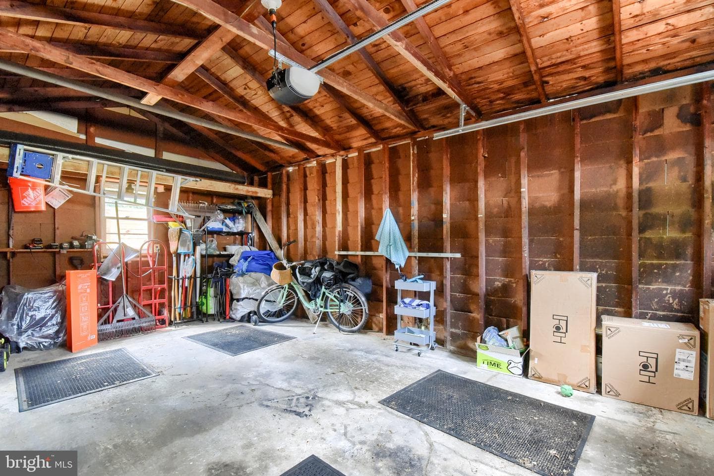 337 Graham Street photo 52