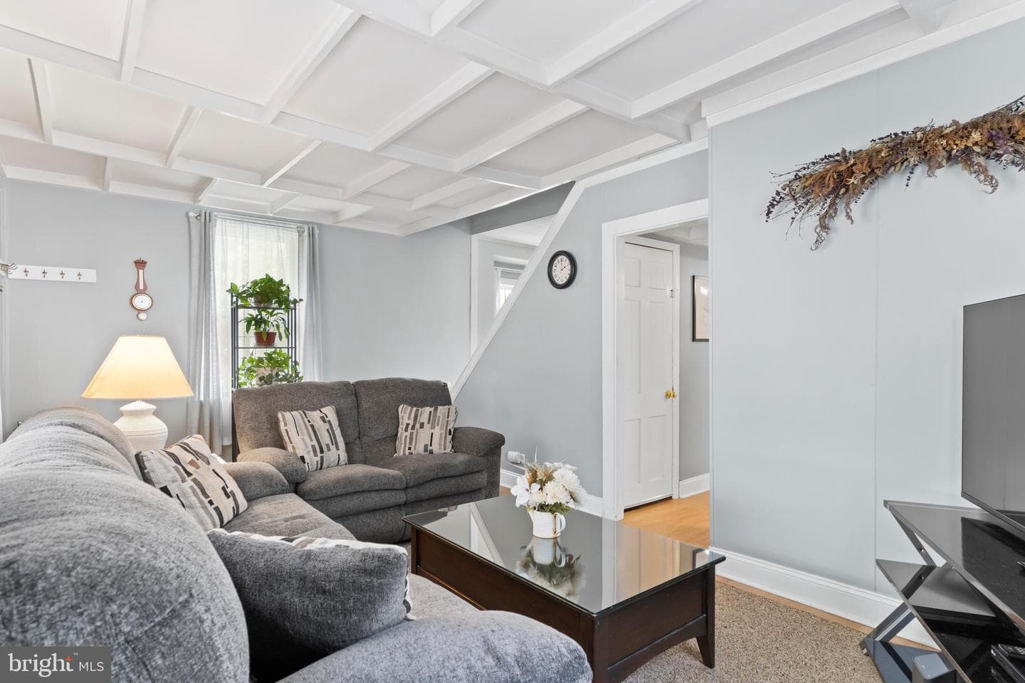 23 E Shady Lane photo 6