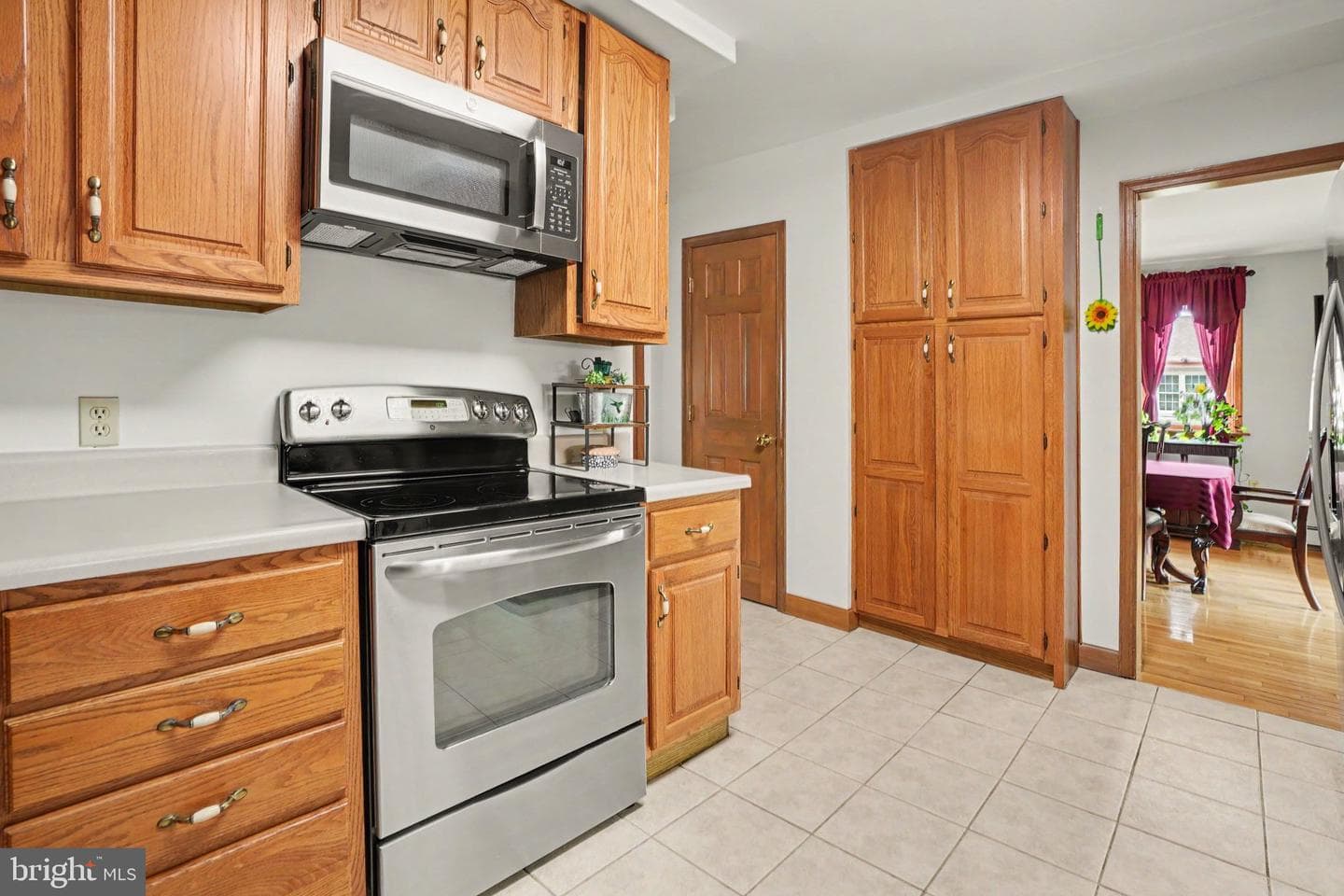 924 W Trindle Road photo 14