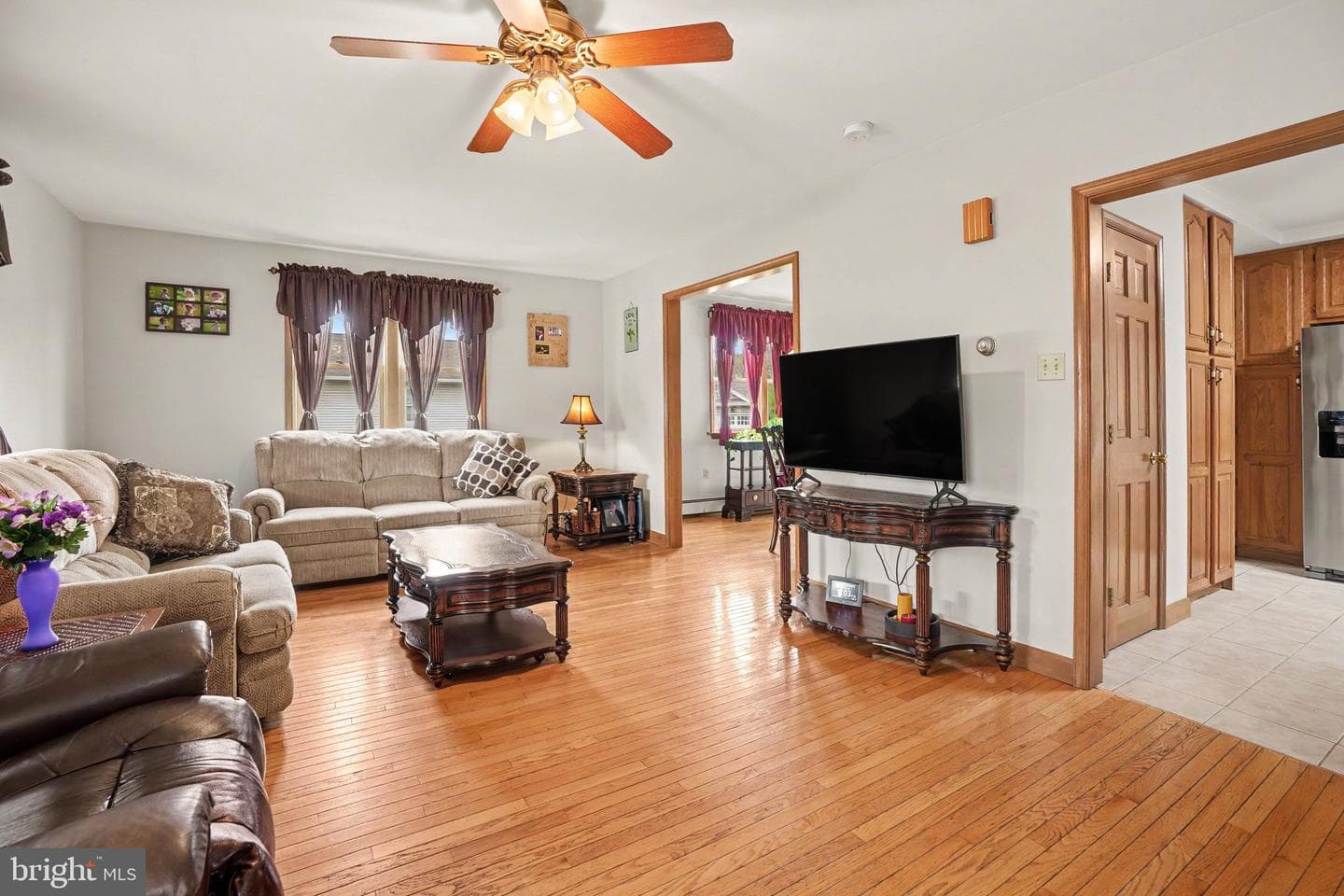 924 W Trindle Road photo 18