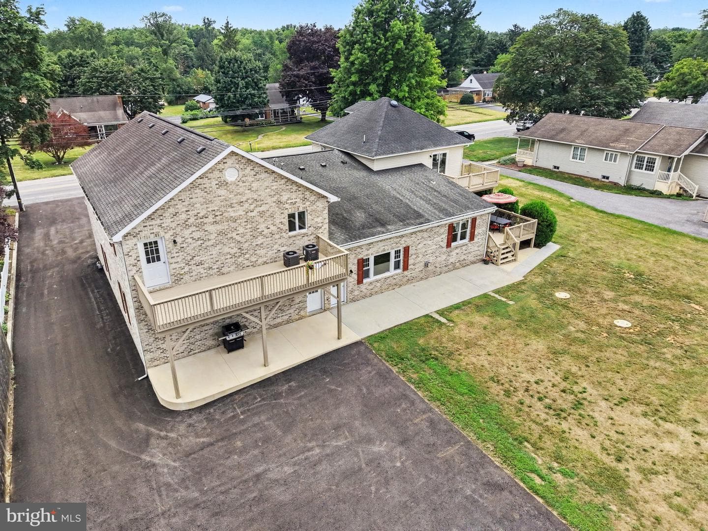 924 W Trindle Road photo 58