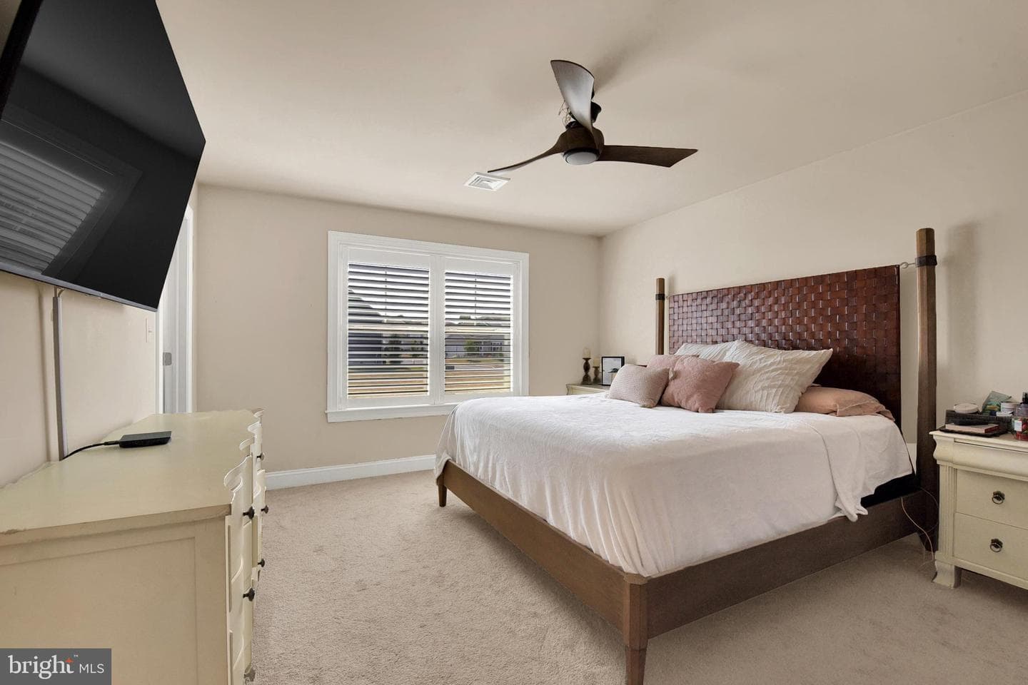 525 Joseph Court photo 18
