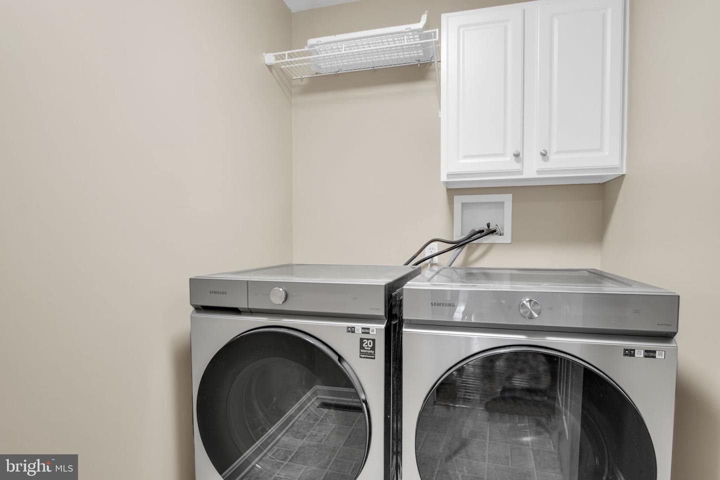 42 Ridge Avenue photo 17