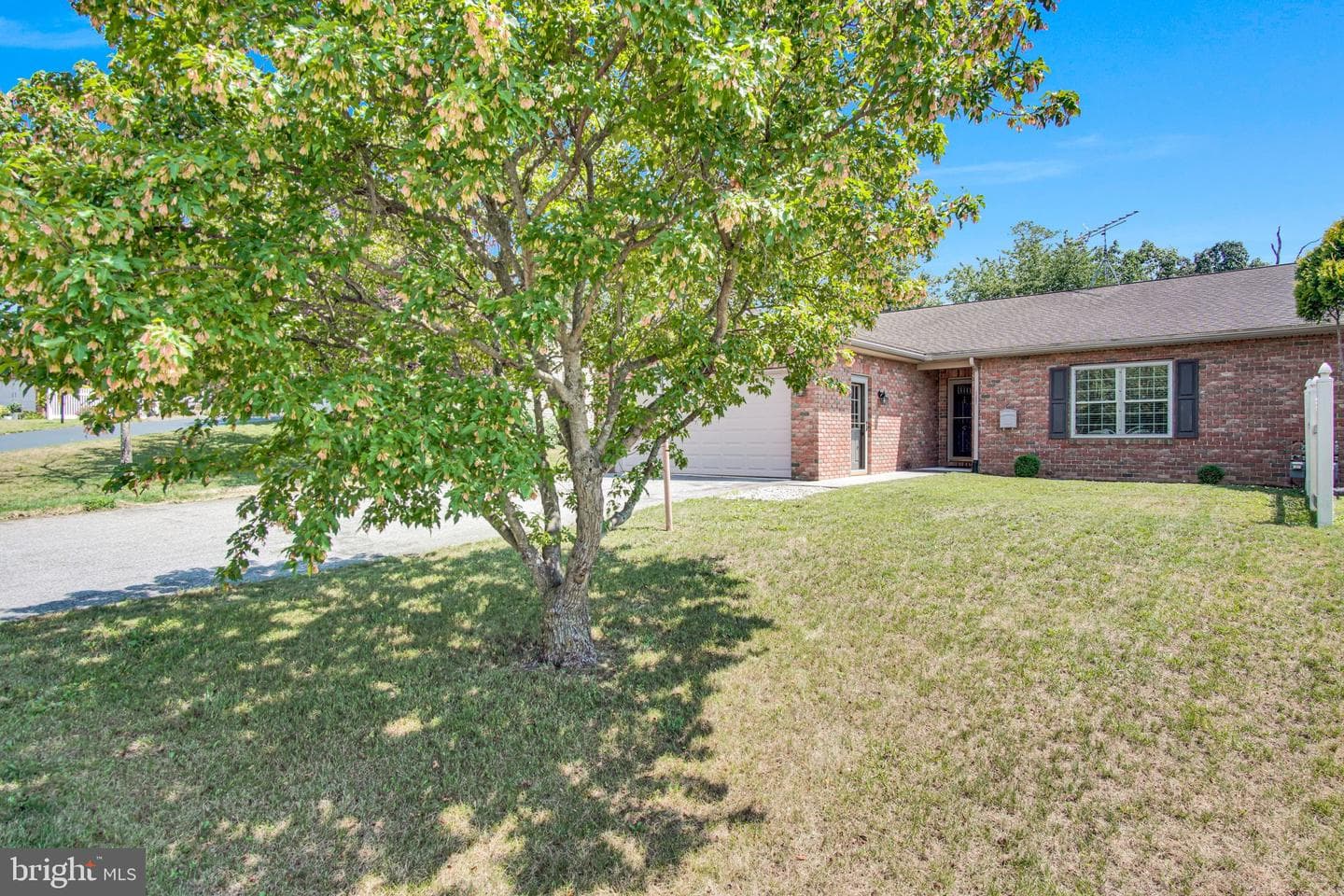 42 Ridge Avenue photo 33
