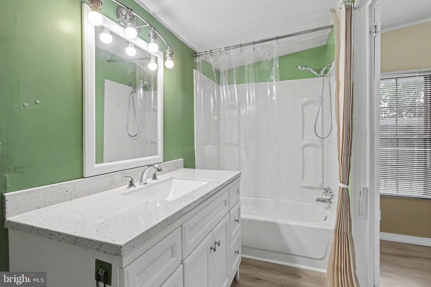 22 Magnolia Lane photo 21