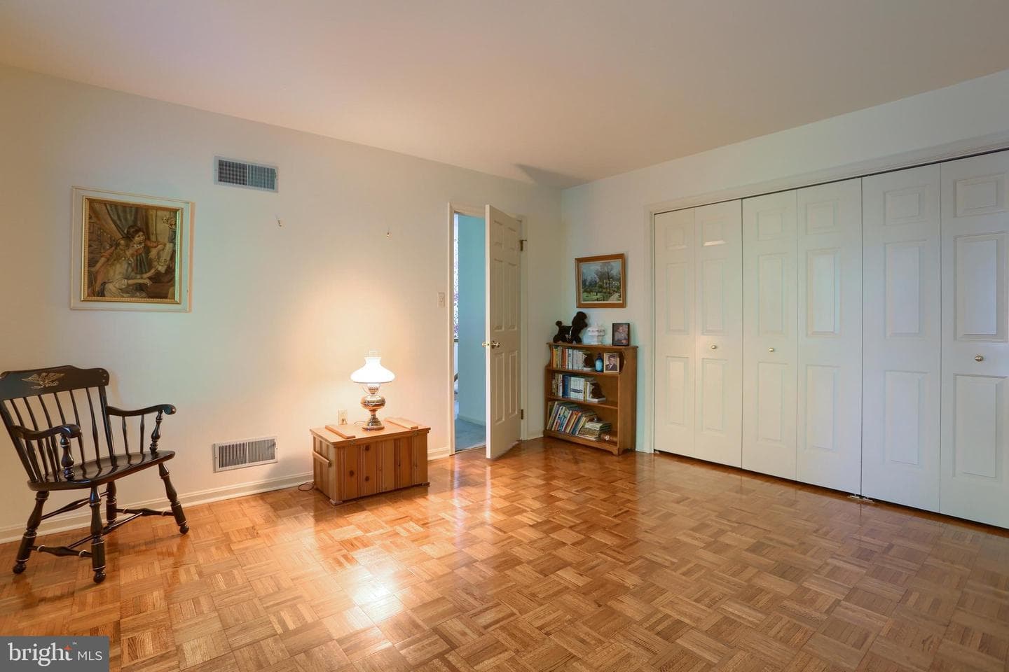 14 Kensington Square photo 31
