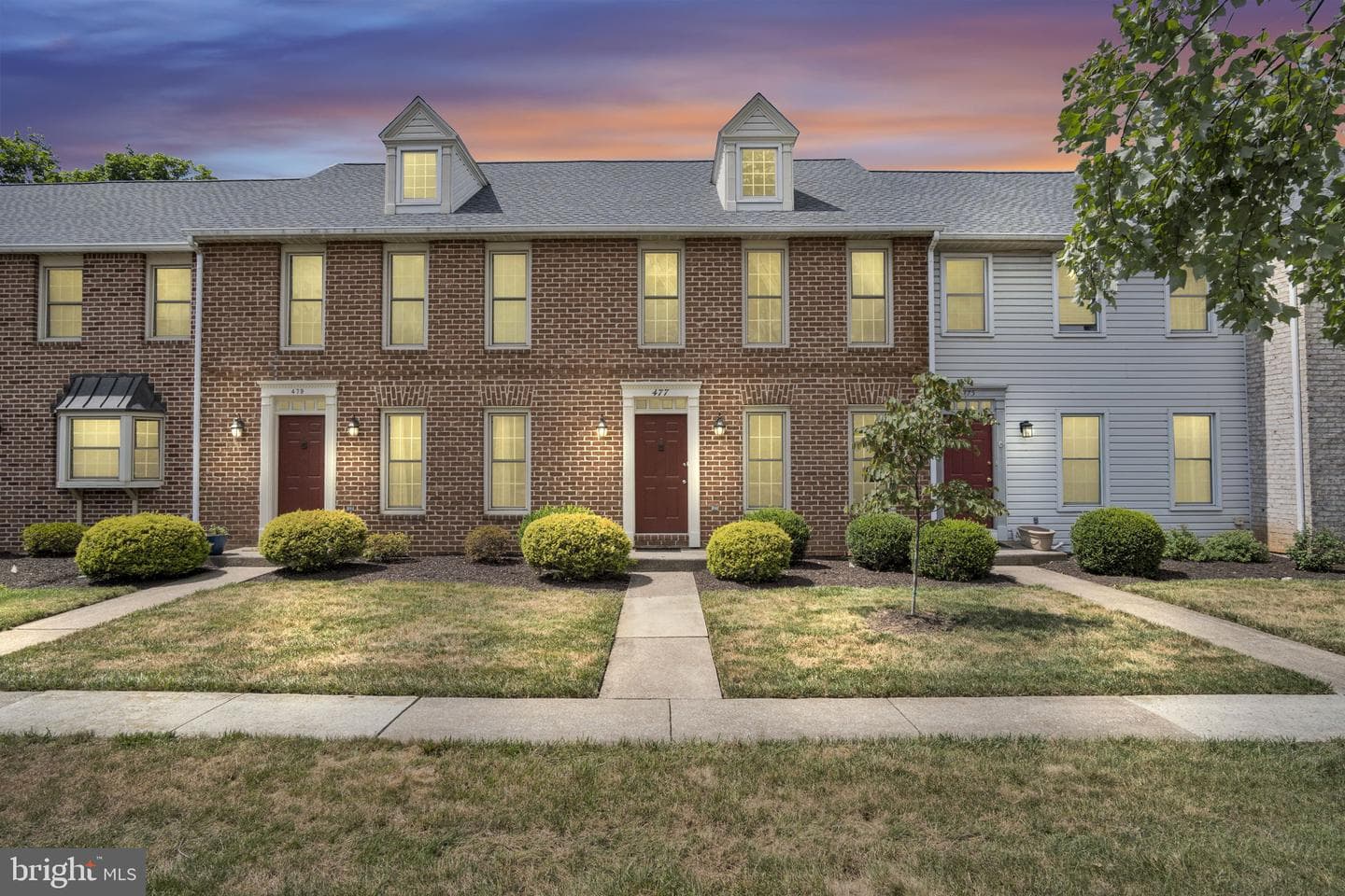 477 Delancey Court photo 32