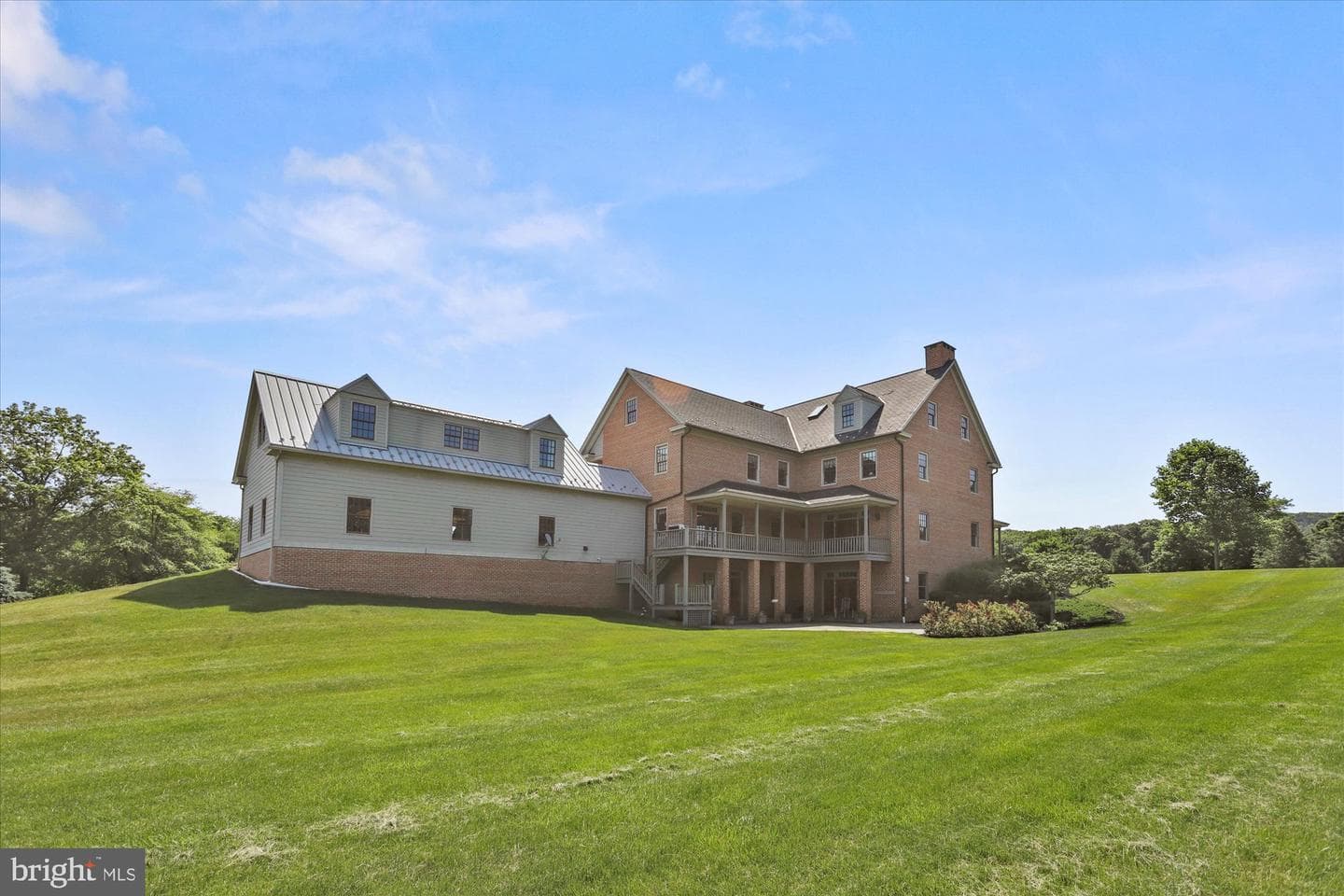 60 Southside Drive photo 5