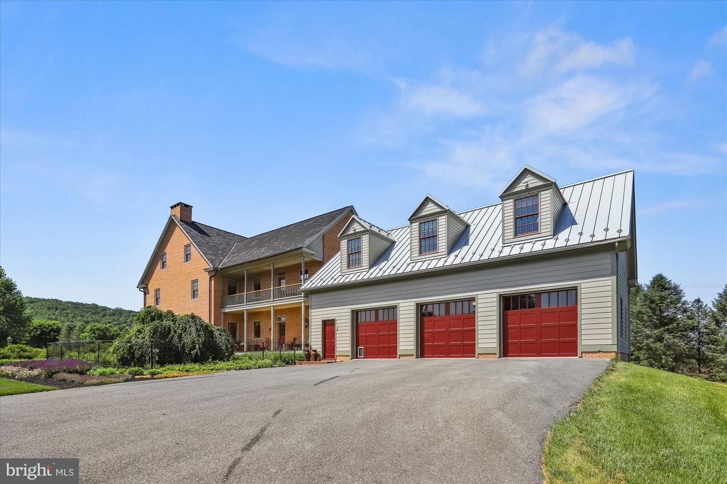 60 Southside Drive photo 6