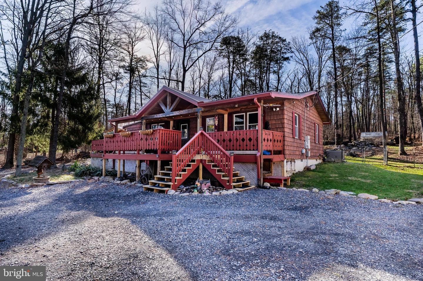 128 Pine Tree Drive photo 1