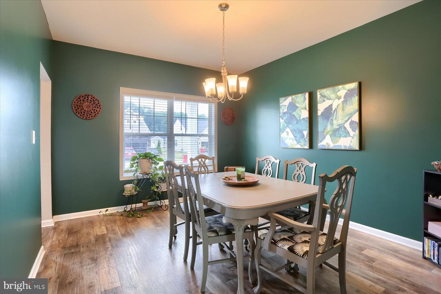 304 Lexington Lane photo 3