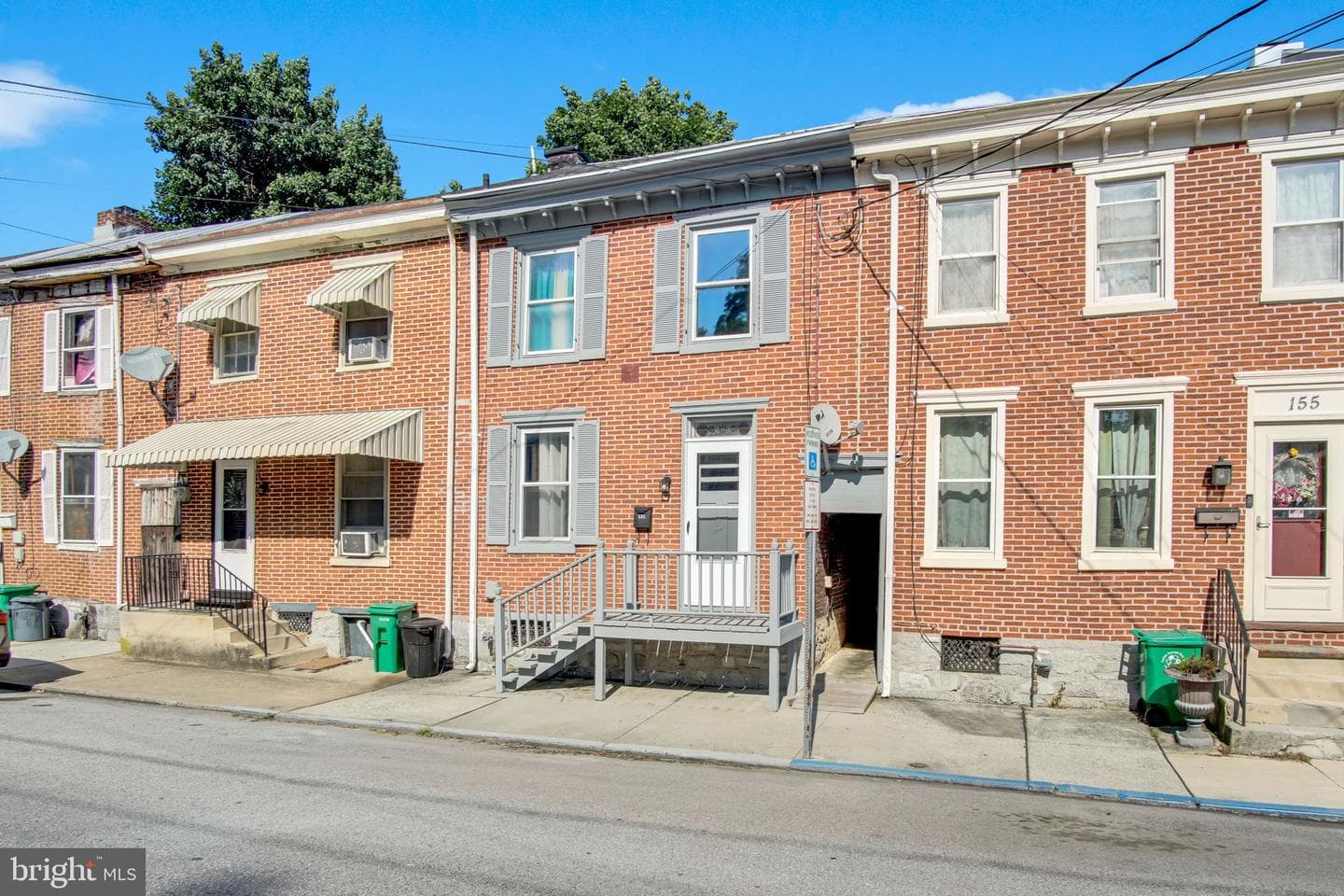 151 S East Street photo 32