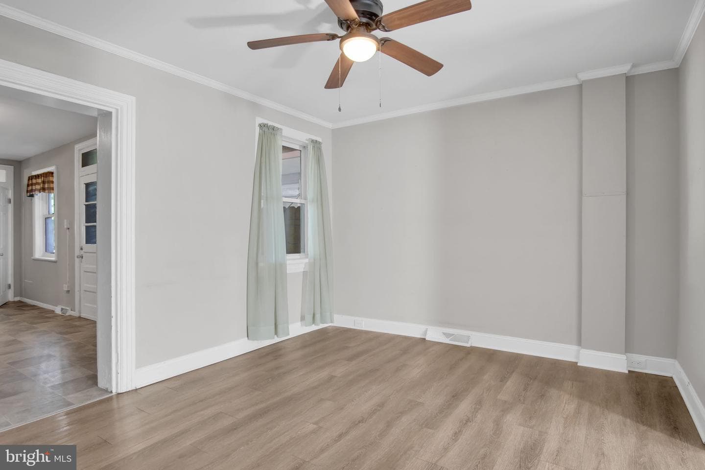 151 S East Street photo 8