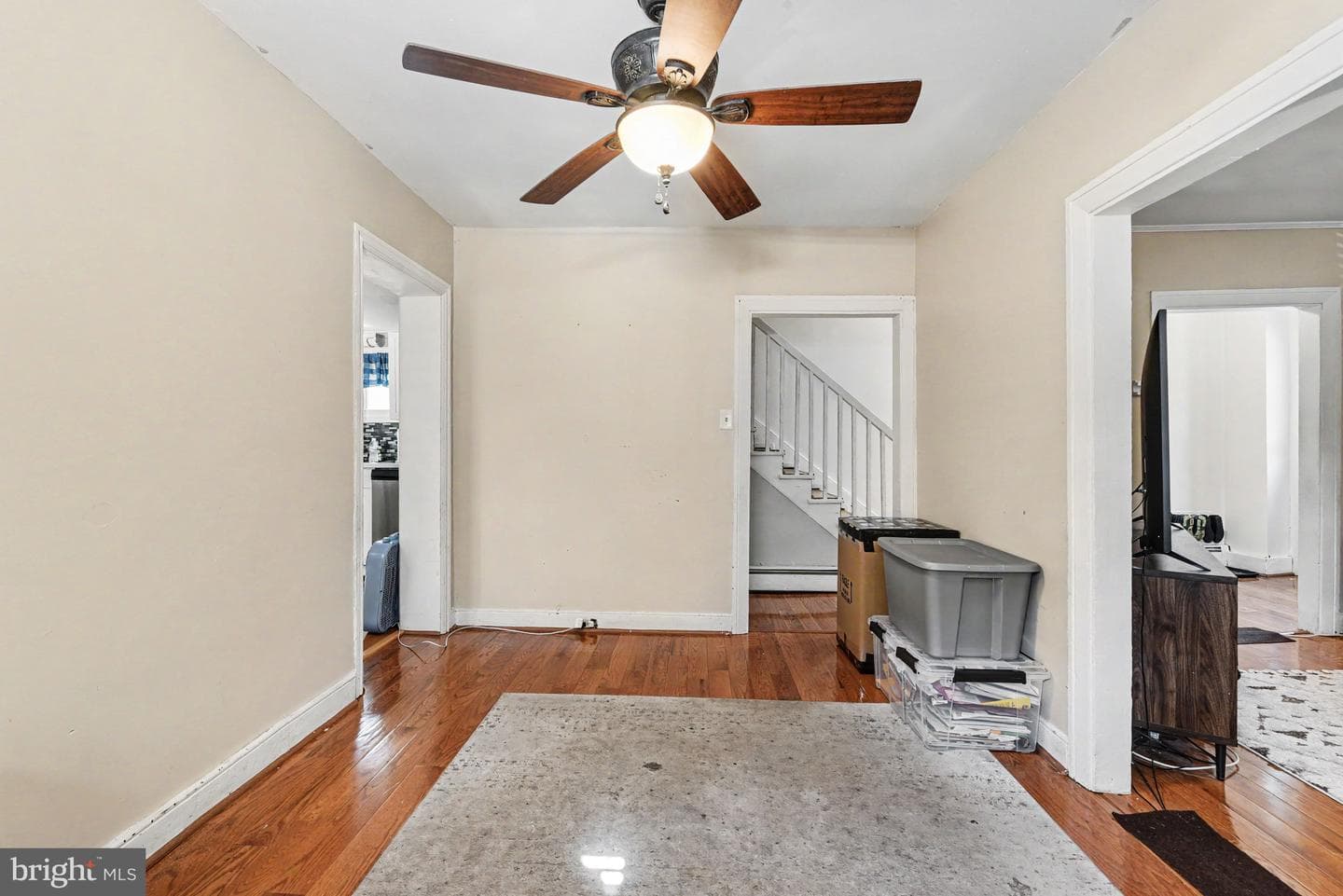 120 E North Street photo 9