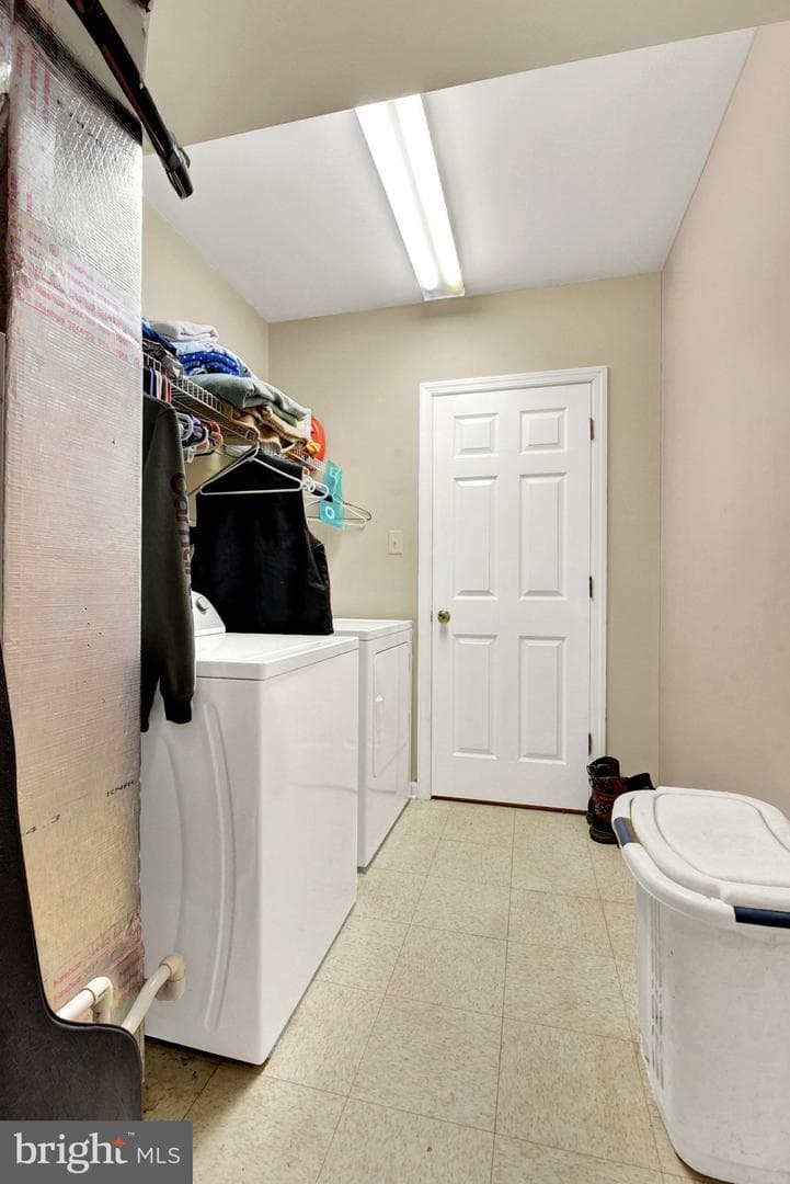 100 Fern Avenue photo 26