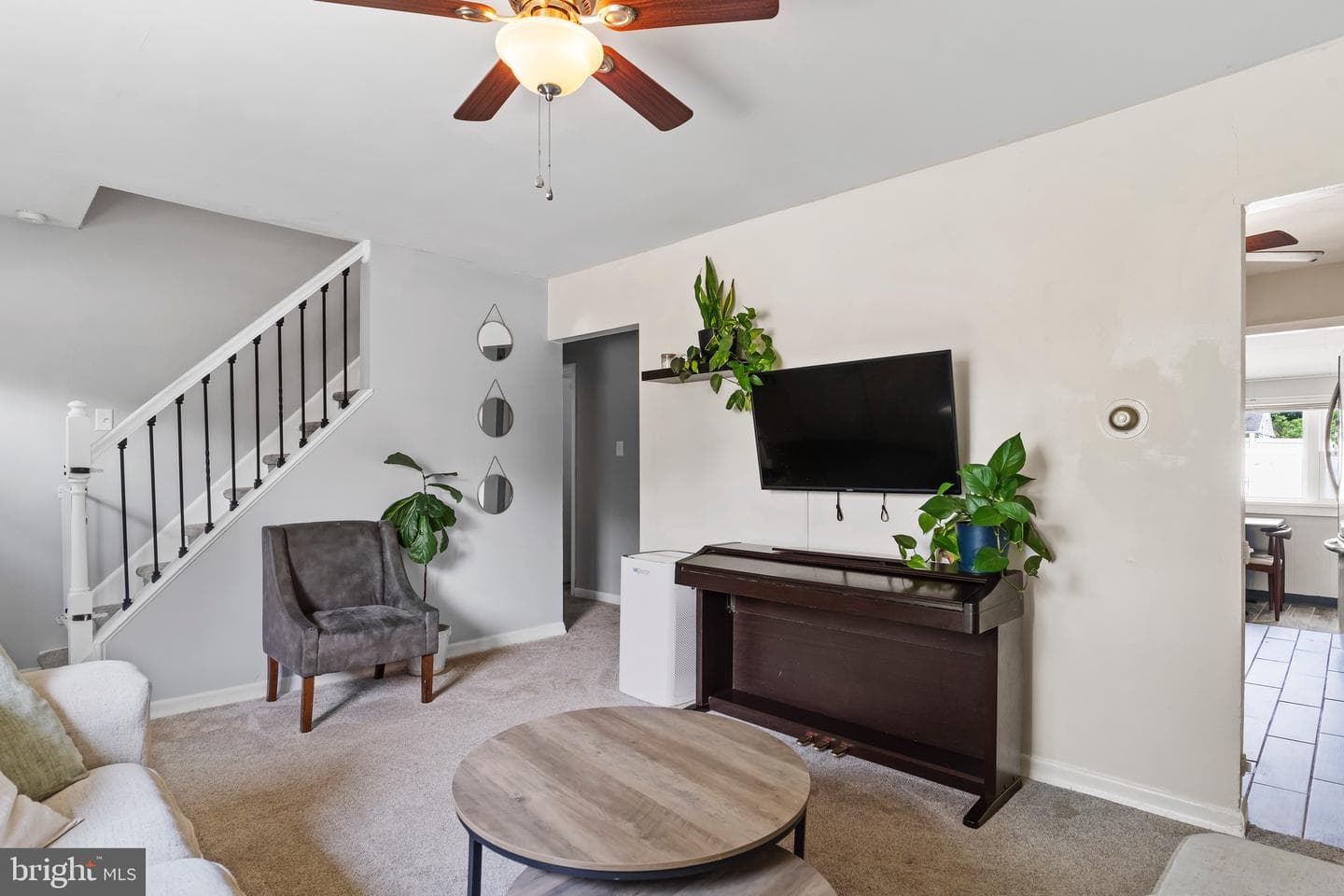 329 Charles Road photo 4