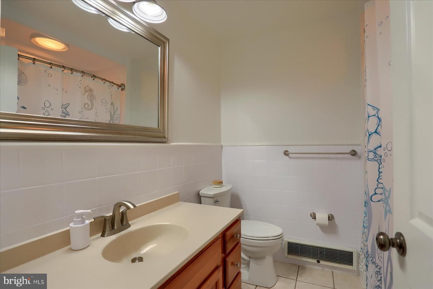 212 W Courtland Avenue photo 14