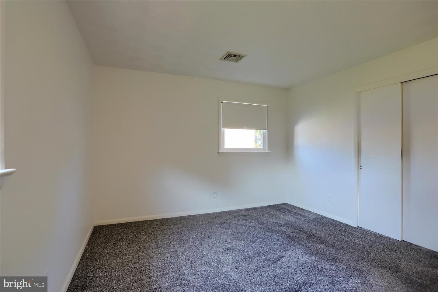 212 W Courtland Avenue photo 16