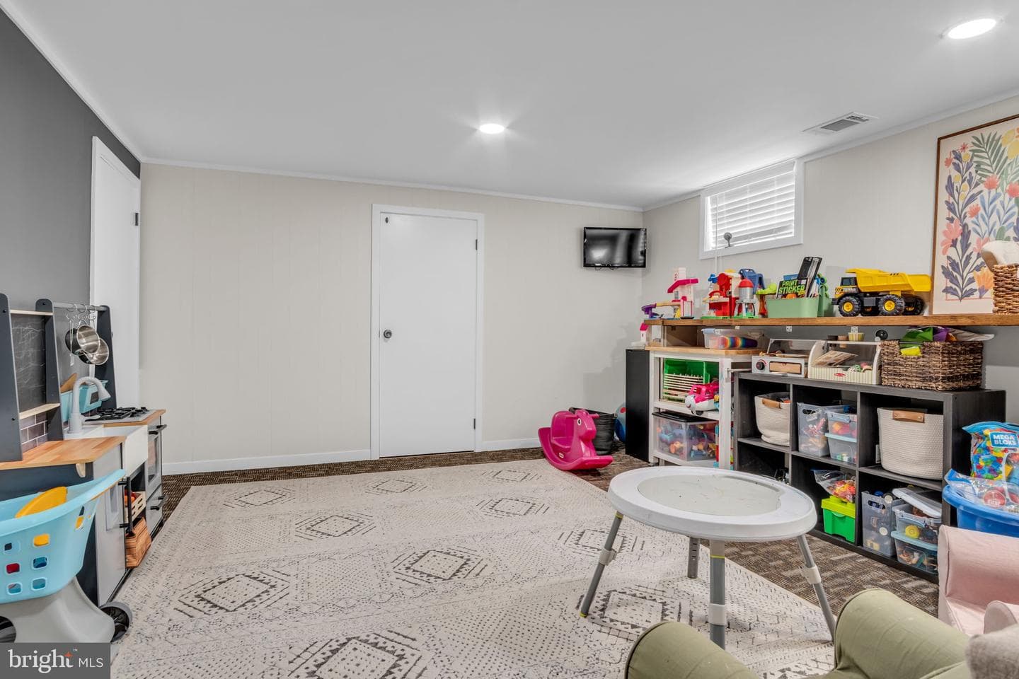 112 W Green Street photo 20