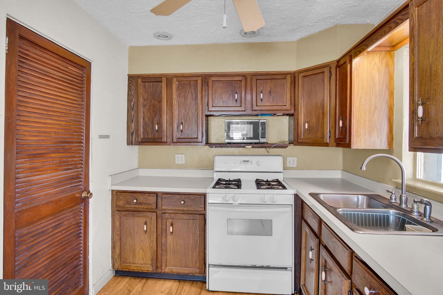 2010 Highland Circle photo 15