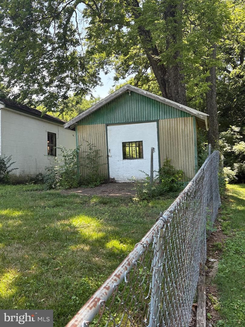 26 Fairview Street photo 18