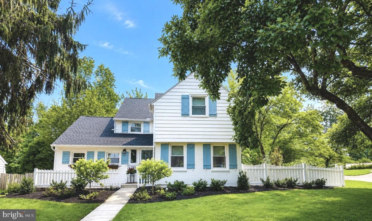 2821 Rathton Road, Camp Hill